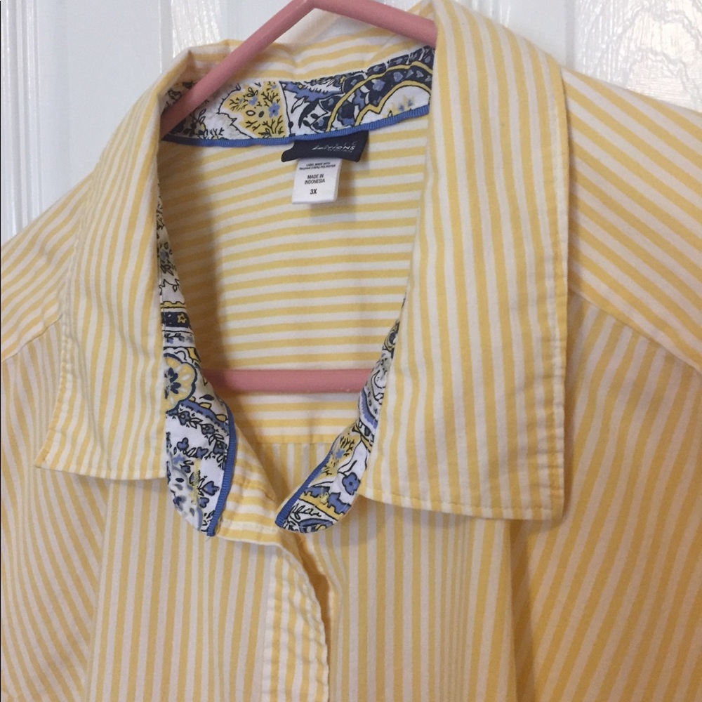 🦋 Yellow and White stripe shirt 3X 🦋